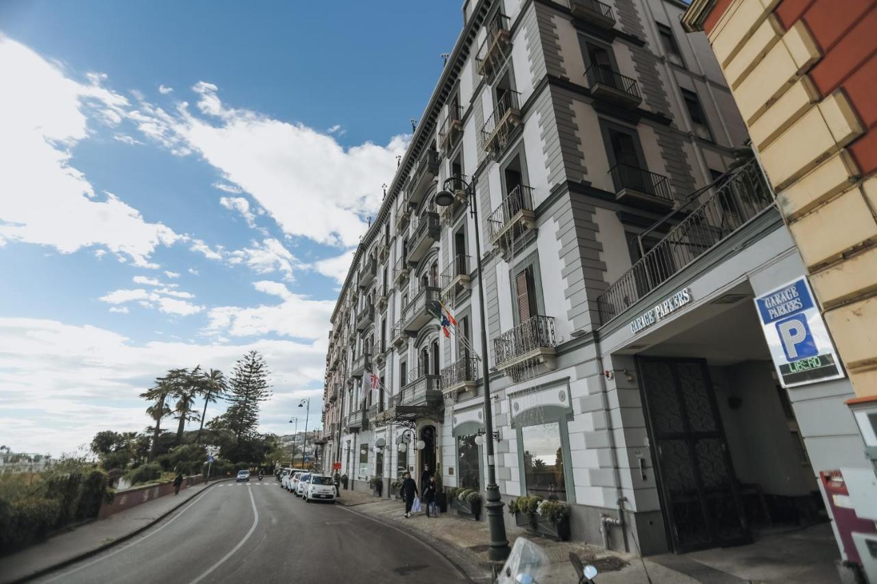 Insieme Suites Neapel Exterior foto